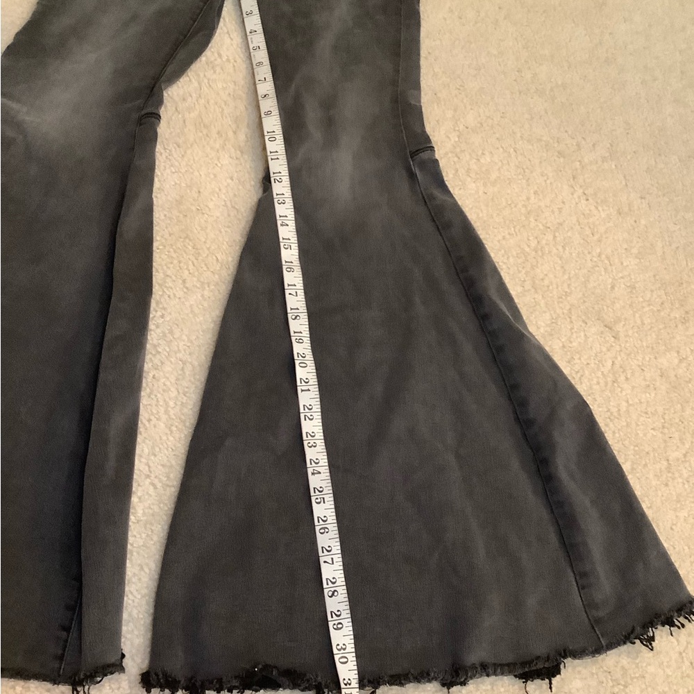 Free People Just Float Flare Bell Bottom Pant Jeans Black Grey size 27/4 Small. - Picture 10 of 16